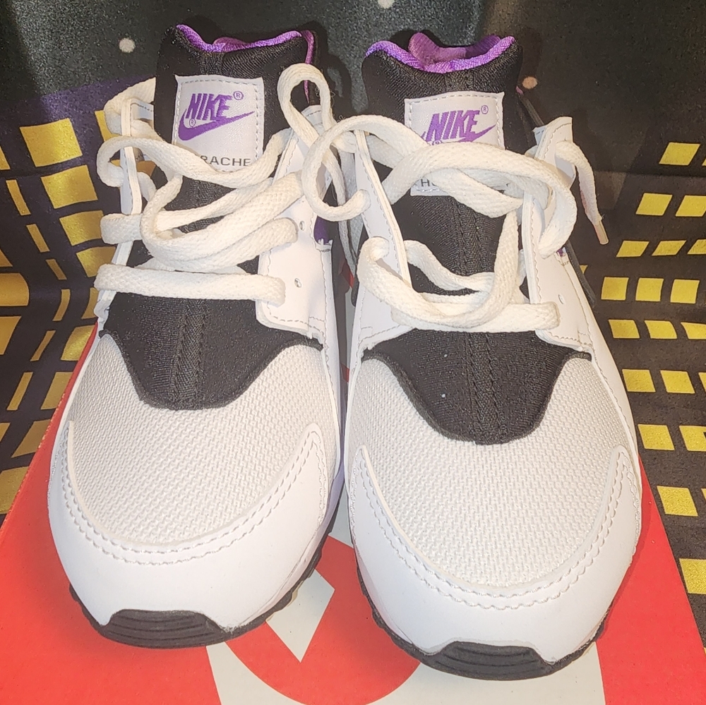 Nike Sneaker